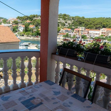 Apartments Zubcic Tisno Zewnętrze zdjęcie
