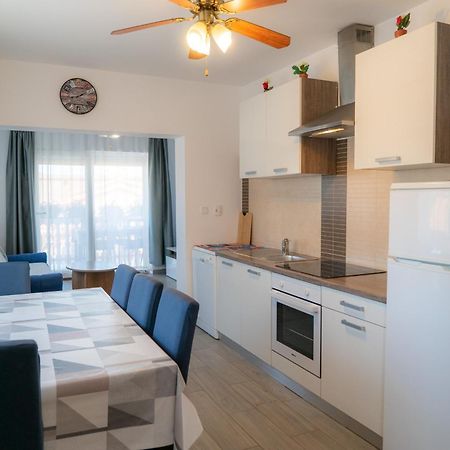 Apartments Zubcic Tisno Zewnętrze zdjęcie