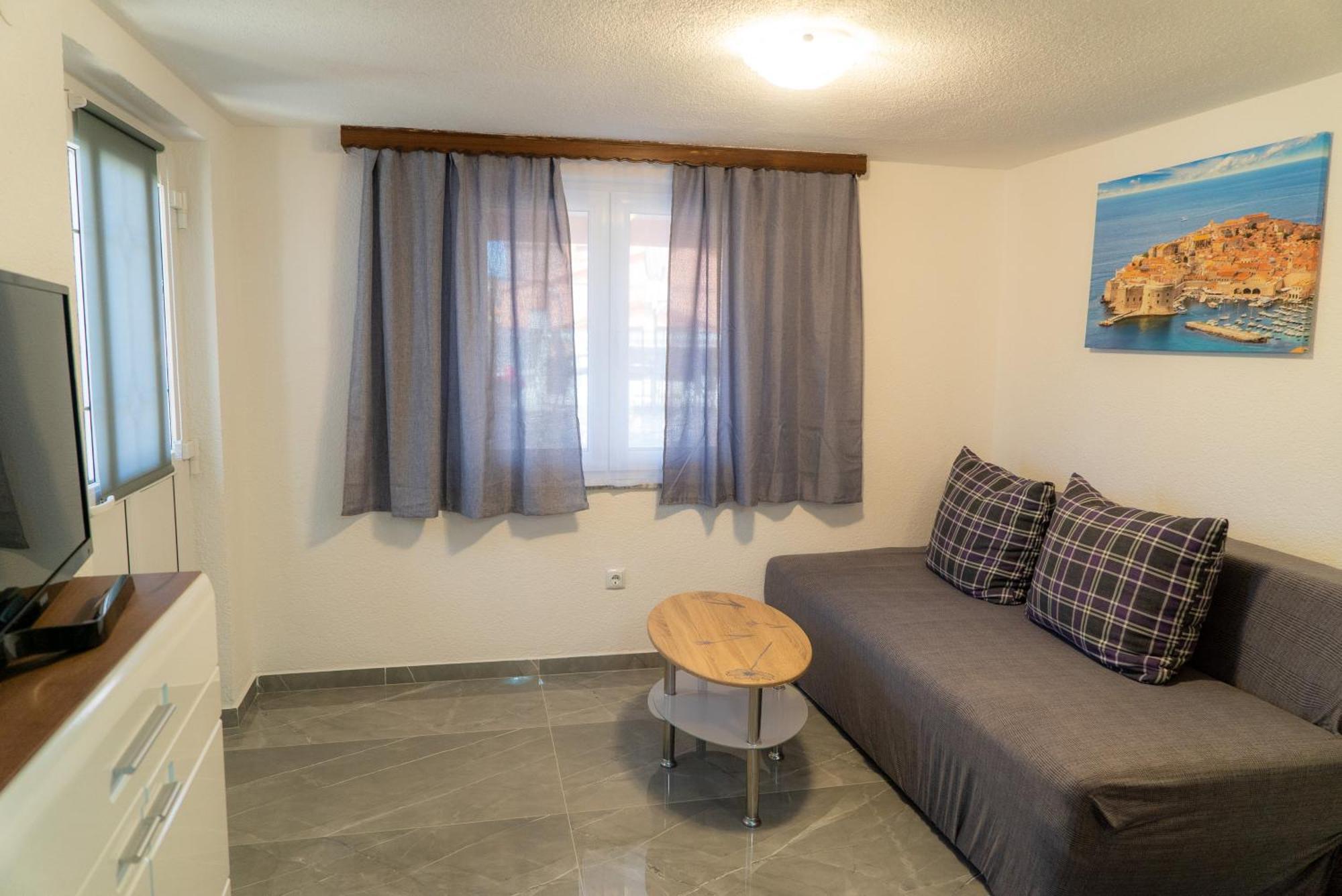 Apartments Zubcic Tisno Pokój zdjęcie