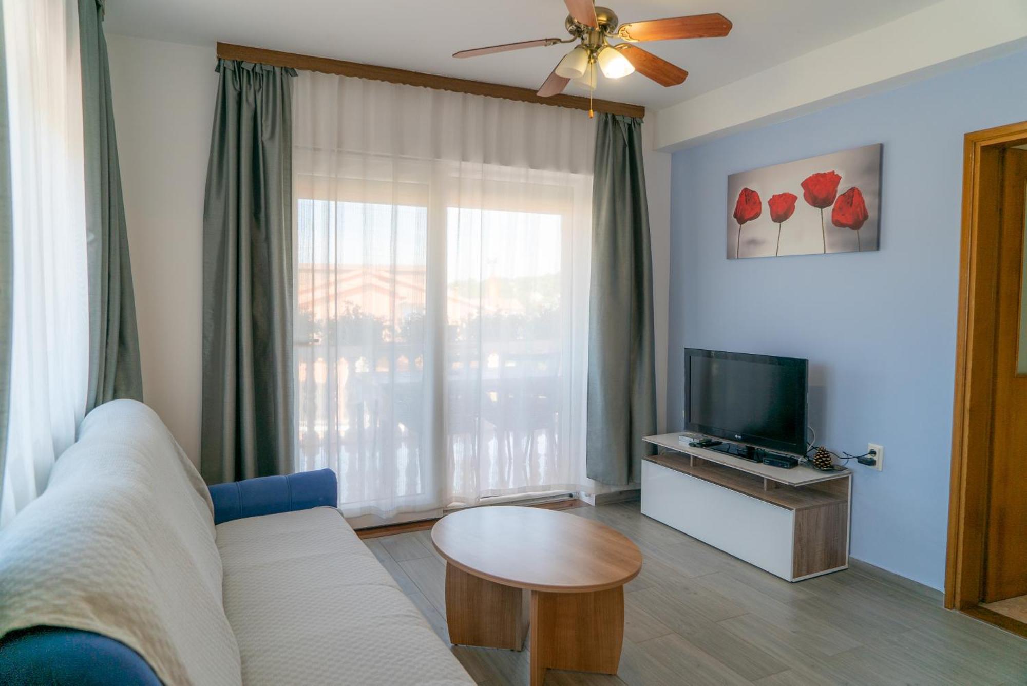 Apartments Zubcic Tisno Zewnętrze zdjęcie