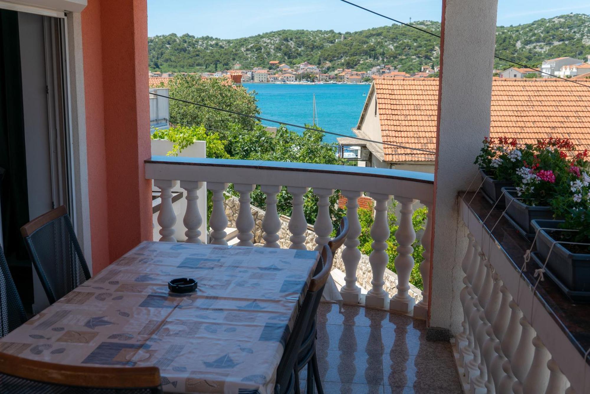 Apartments Zubcic Tisno Zewnętrze zdjęcie