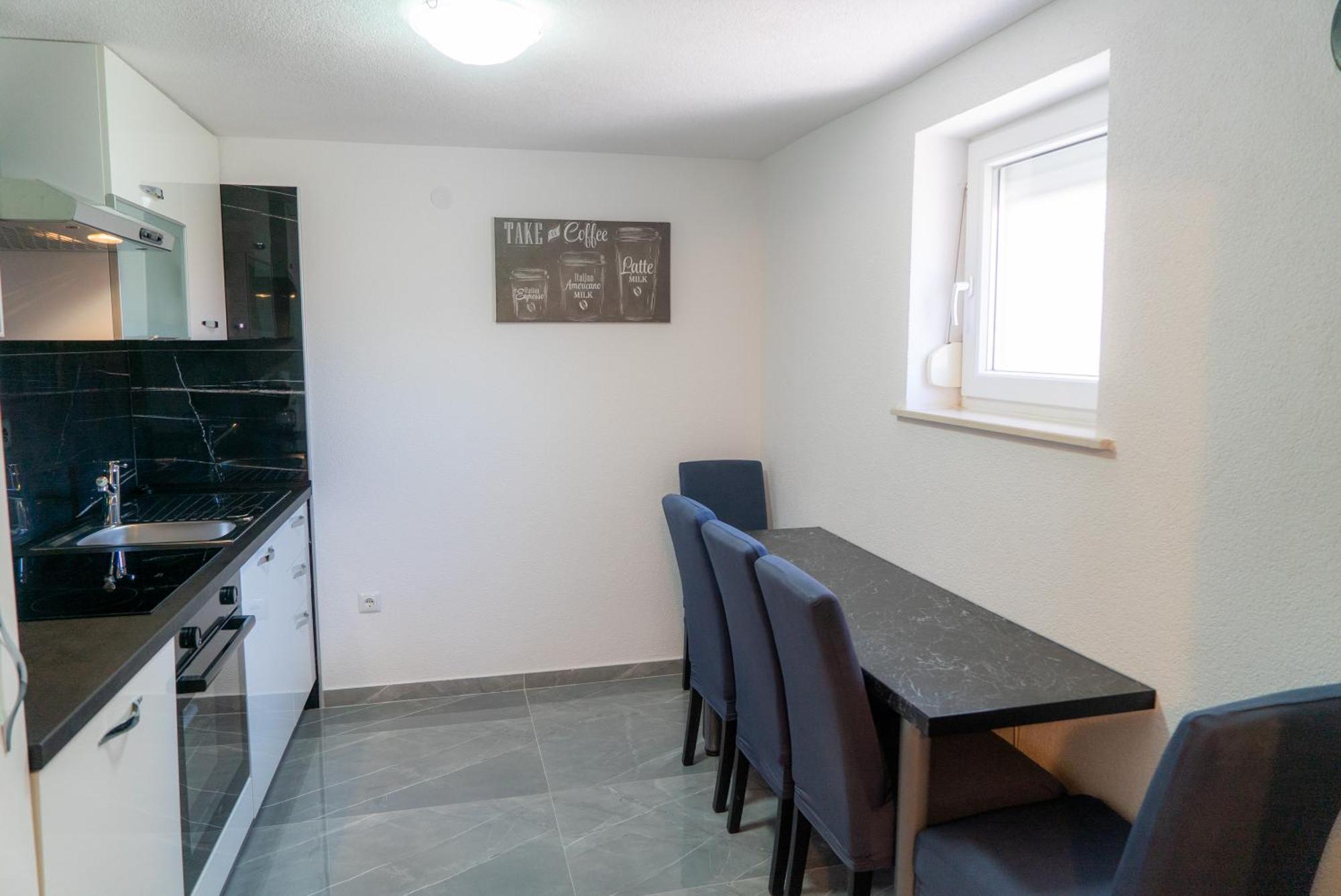 Apartments Zubcic Tisno Pokój zdjęcie