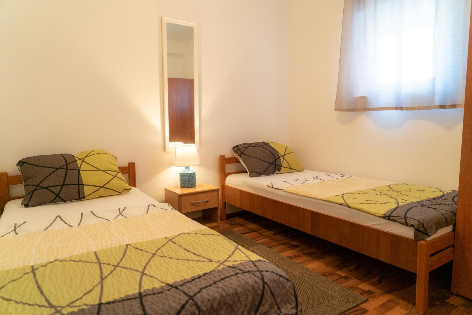 Apartments Zubcic Tisno Zewnętrze zdjęcie